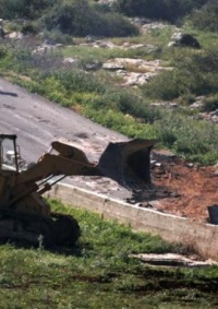 الاحتلال يخطر بالاستيلاء على قطعة ارض من قرية برقة غرب نابلس