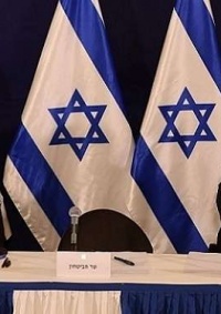 استطلاعان: أغلبيّة إسرائيليّة تريد استقالة نتنياهو فورا.. وغانتس متصدّرا 