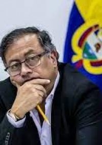 كولومبيا تقطع العلاقات مع 