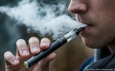 دراسة: التدخين يسرع الشيخوخة ويقلل من تجديد الخلايا