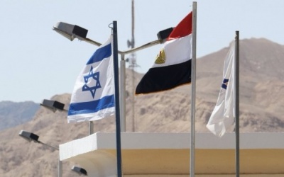 إسرائيل تدرس إلغاء الرحلات الجوية المباشرة إلى شرم الشيخ
