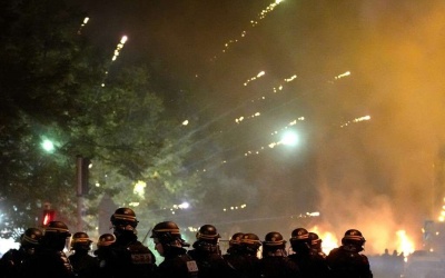 فرنسا: نشر 40 ألف شرطي لمواجهة احتجاجات عنيفة متوقعة الليلة