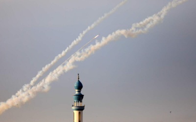 الاحتلال يستعد لإطلاق صواريخ من قطاع غزة