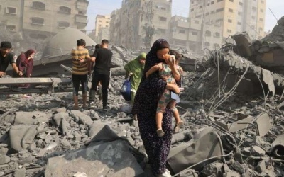 استشهاد 35 مواطنا في قصف الاحتلال وسط قطاع غزة